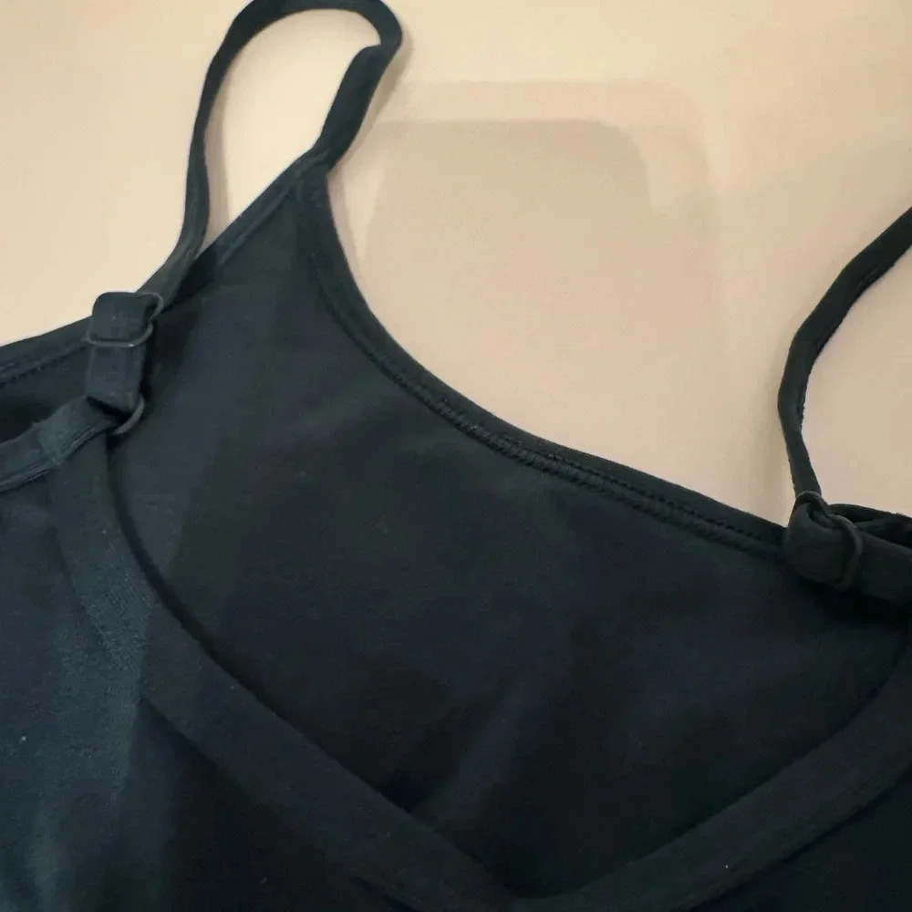 Victoria’s Secret Pink Ultimate Lightly Lined Sports Bra - Picture 6 of 8